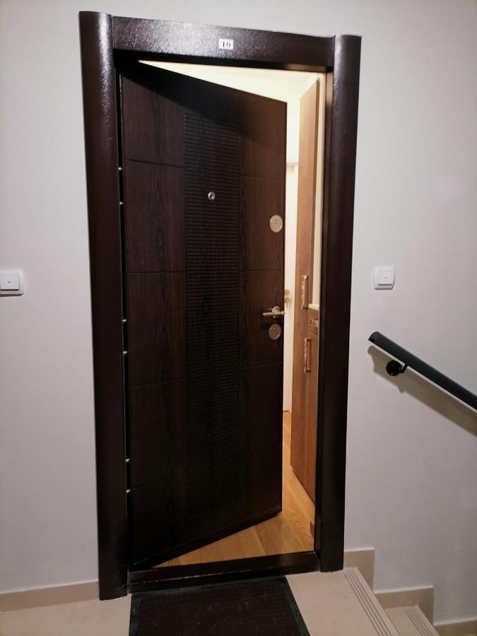 Apartman Ana Ni Eksteriør bilde